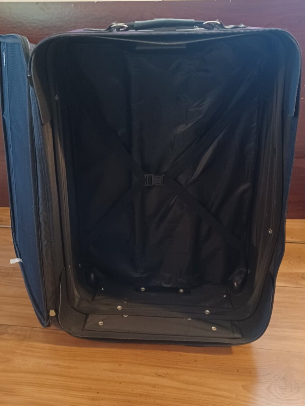Medium Size Suitcase - Picture 6 of 10